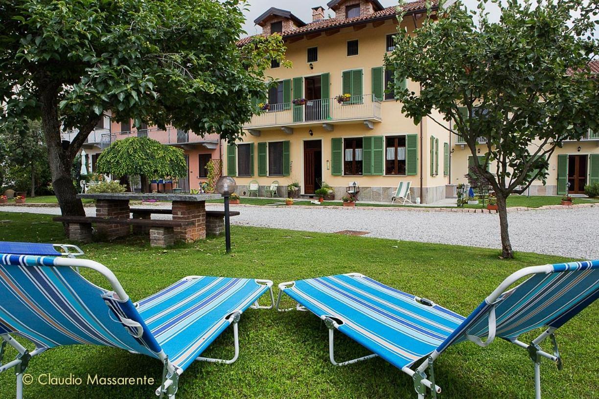 Trofarello Agriturismo Fruttirossi מראה חיצוני תמונה