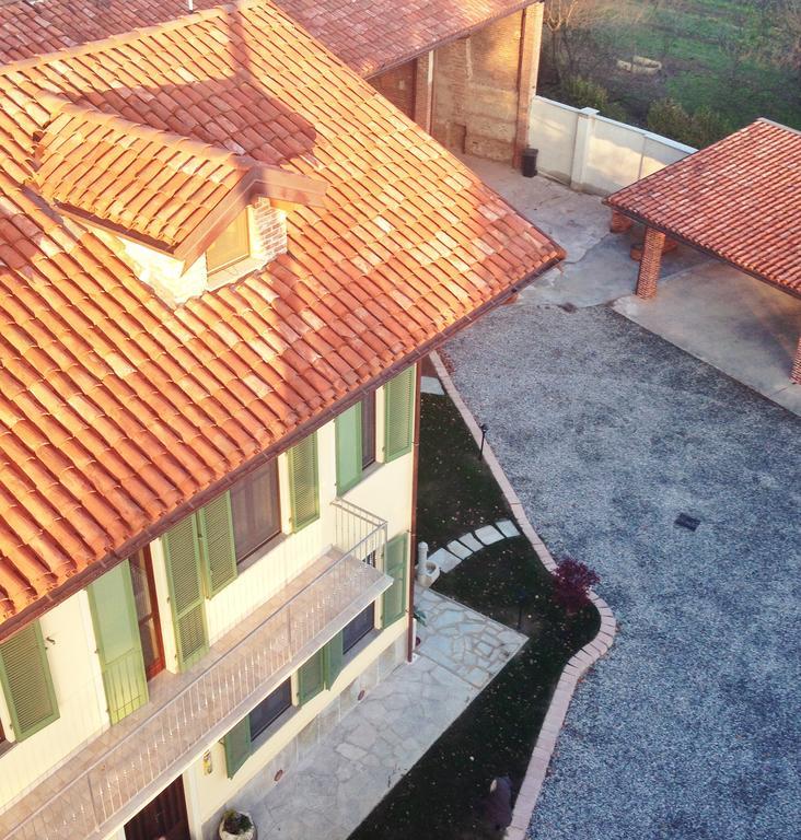 Trofarello Agriturismo Fruttirossi מראה חיצוני תמונה
